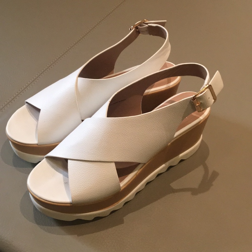 Platform white wedges Sandals size 8.5